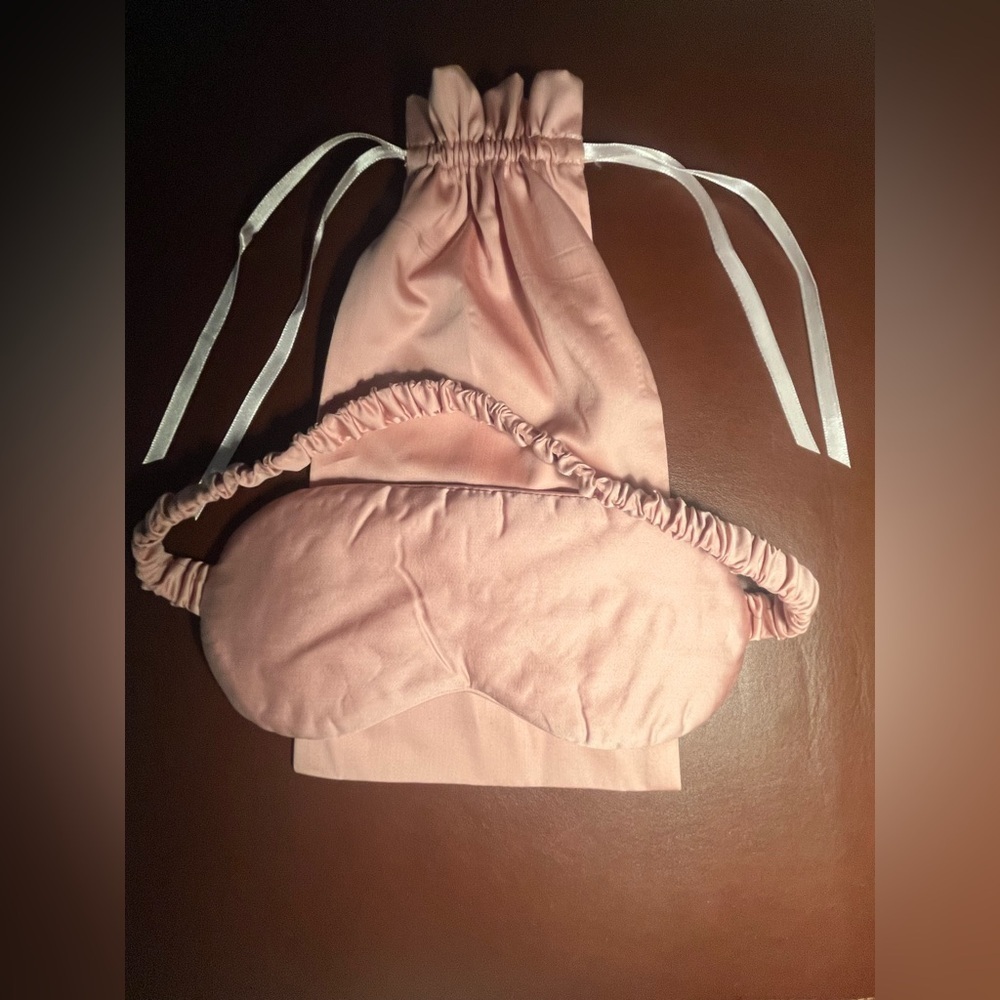 Pink Sleep Mask with Matching Pouch π - Picture 2 of 2